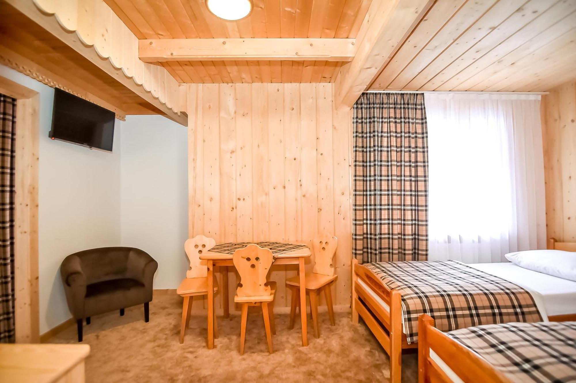 Willa Pod Orlem Jacuzzi Sauna 코스실리스코 외부 사진